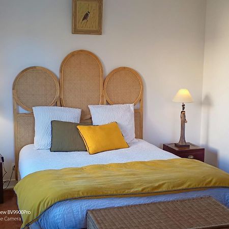 Bed and Breakfast Le Champ De L'Eau Crecy-la-Chapelle Екстер'єр фото