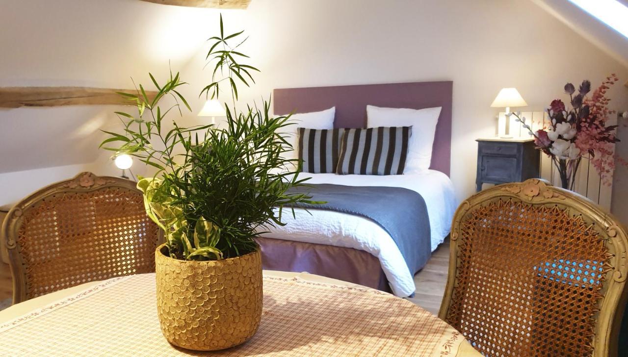Bed and Breakfast Le Champ De L'Eau Crecy-la-Chapelle Екстер'єр фото
